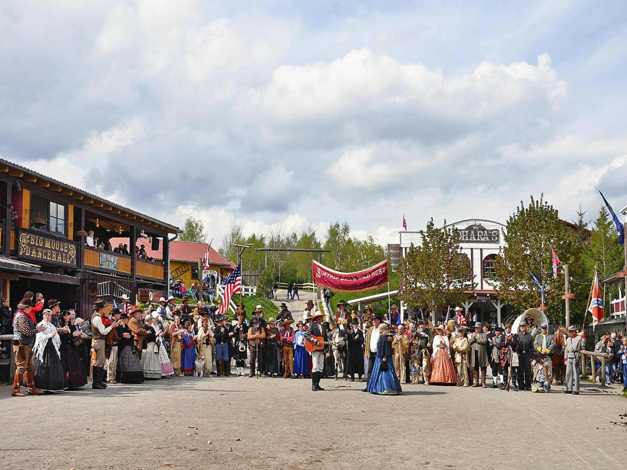 Harz Holiday Park, Hasselfelde Exterior foto
